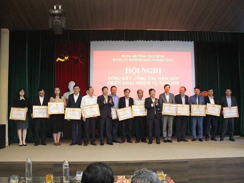 Đảng ủy Khối doanh nghiệp tỉnh Thái Bình khen thưởng 27 tổ chức đảng